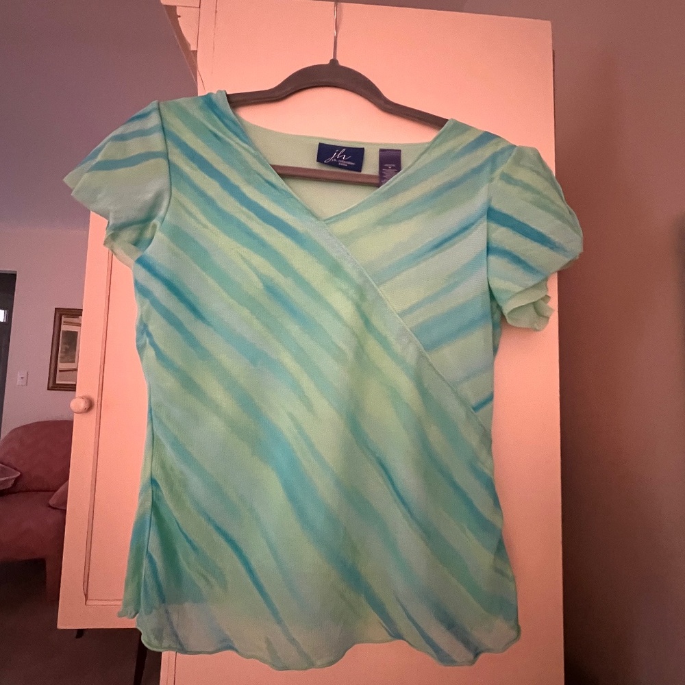 JH Collection Petite size M shear lined aqua tones.